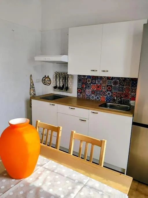 Rebea, Porzione Di Villa Con Giardino Castronno Appartement
